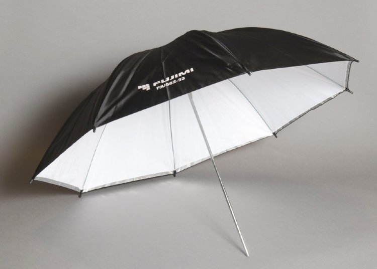Зонт студийный чёрно-белый Fujimi FJU562-33 (84 см) 
